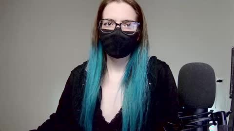 Amber non-nude model online show from 12/30/24, 01:04