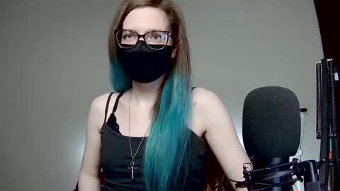 Amber non-nude model online show from 01/04/25, 12:48