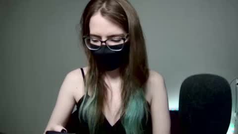 Amber non-nude model online show from 10/10/25, 01:37