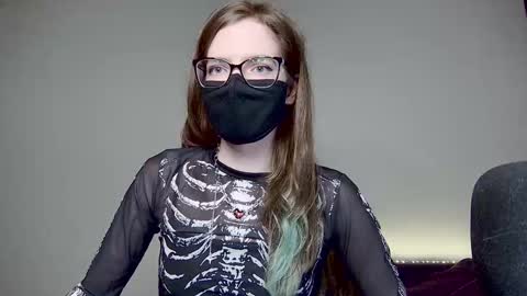 Snapshot of amber_candyfloss chatting on 12/02/25, 01:55 Amber non-nude model online show from 12/02/25, 01:55