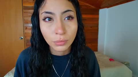 amber_curly online show from 02/12/26, 06:36