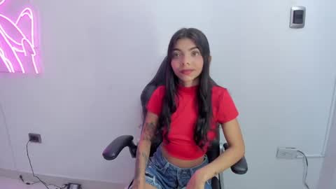 Snapshot of amber_harriis chatting on 04/19/26, 10:56 amber_harriis online show from 04/19/26, 10:56