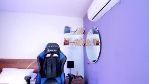 Snapshot of amber_maxwell chatting on 02/28/25, 09:01 Amber online show from 02/28/25, 09:01