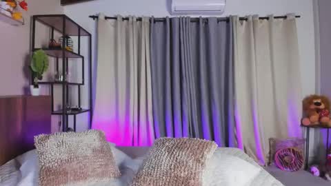 Snapshot of amber_maxwell chatting on 09/11/25, 09:04 Amber online show from 09/11/25, 09:04