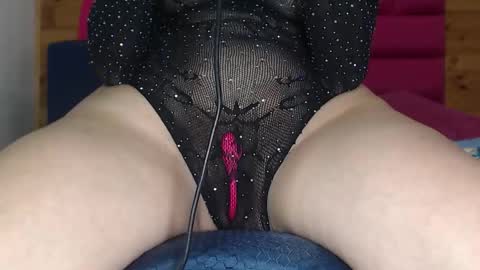 Snapshot of amber_moore chatting on 12/04/25, 01:48 Amber Moore online show from 12/04/25, 01:48