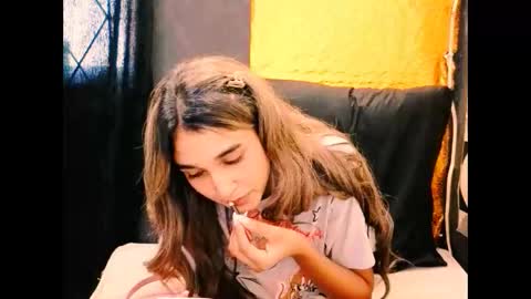 Snapshot of amber_rose06 chatting on 04/01/26, 07:53 Amber online show from 04/01/26, 07:53