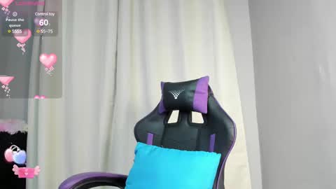 Snapshot of amberbaker21 chatting on 02/14/25, 01:51 Amber Baker online show from 02/14/25, 01:51