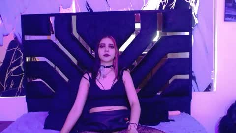 Snapshot of amberblackcs01 chatting on 04/17/26, 01:47 amber online show from 04/17/26, 01:47