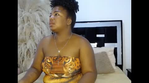 Snapshot of amberblazzee chatting on 10/22/25, 12:05 Amberblazzee online show from 10/22/25, 12:05