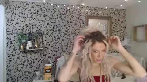 Kaligirll online show from 02/15/26, 08:46