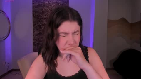 Amber  online show from 10/10/25, 08:19