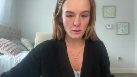 Snapshot of amberjayxox0 chatting on 11/17/25, 08:14 Amber online show from 11/17/25, 08:14