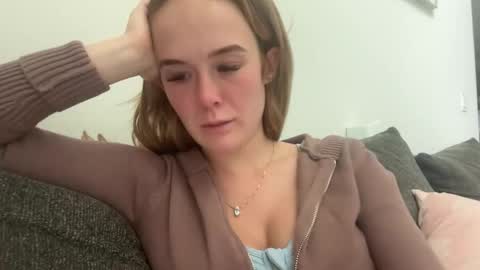 Snapshot of amberjayxox0 chatting on 11/19/25, 09:37 Amber online show from 11/19/25, 09:37