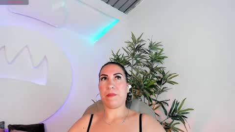 Amber online show from 04/12/26, 11:04