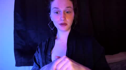 amberkinsley online show from 10/05/25, 02:54