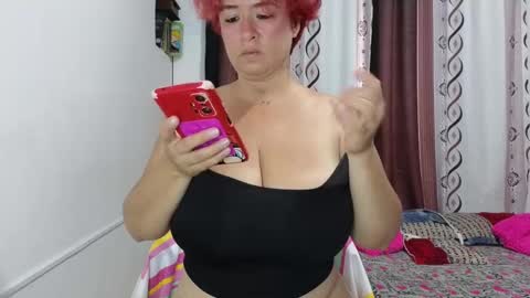 Snapshot of amberlissi chatting on 02/10/25, 02:26 LISSY online show from 02/10/25, 02:26