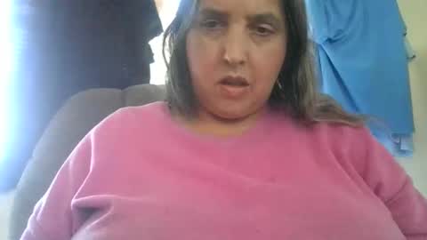 Snapshot of amberlixen chatting on 11/14/25, 03:33 amberlixen online show from 11/14/25, 03:33