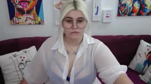 Amber online show from 10/14/25, 02:12