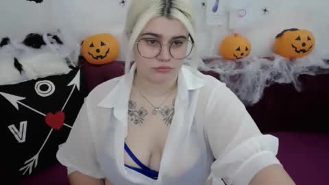 Amber online show from 10/24/25, 03:14