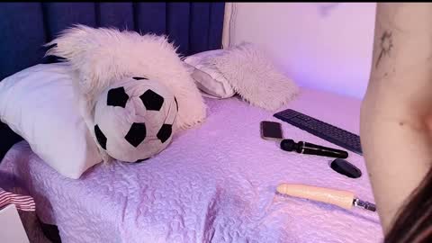 Amber online show from 12/31/24, 07:53