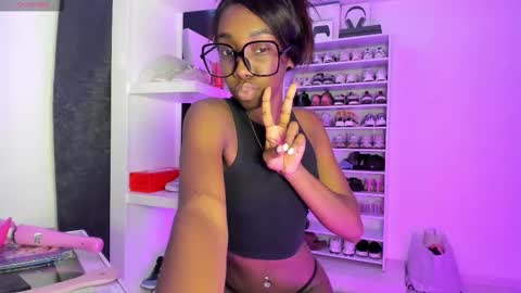 Snapshot of amberprincess2 chatting on 02/18/26, 04:14 Amber online show from 02/18/26, 04:14