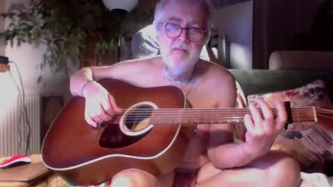 Amberr11 online show from 10/25/25, 10:37