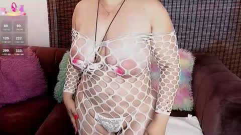 amberr_mooon online show from 05/16/26, 05:45