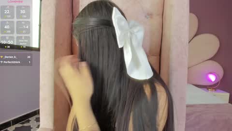 Snapshot of amberrferreira chatting on 12/19/24, 02:35 Amber Ferreira online show from 12/19/24, 02:35