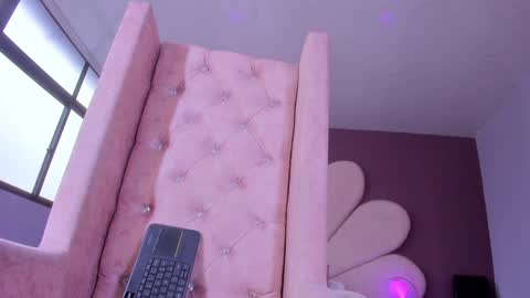 Snapshot of amberrferreira chatting on 12/24/24, 03:37 Amber Ferreira online show from 12/24/24, 03:37