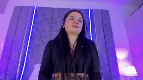 Snapshot of amberrferreira chatting on 01/13/25, 06:27 Amber Ferreira online show from 01/13/25, 06:27