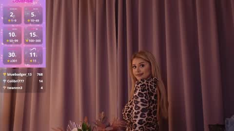 Snapshot of amberseyes chatting on 01/13/25, 10:14 Amberseyes online show from 01/13/25, 10:14