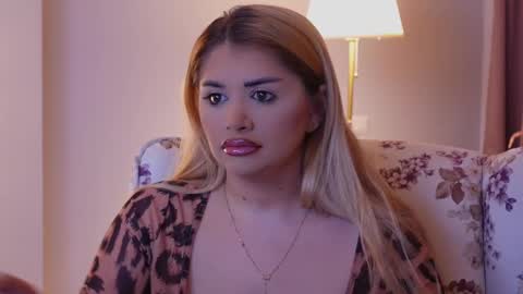 Snapshot of amberseyes chatting on 03/02/25, 10:24 Amberseyes online show from 03/02/25, 10:24