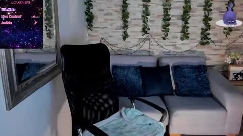 Amber online show from 11/11/25, 03:28