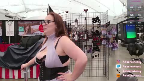 Amber Honey  online show from 02/01/25, 08:26