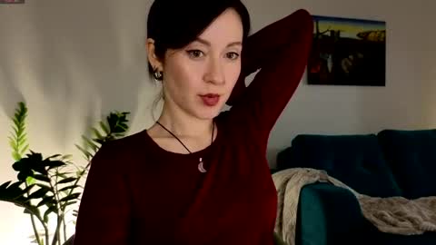 Snapshot of ambientmoon chatting on 04/01/26, 05:54 Moon inst 4mbientmoon online show from 04/01/26, 05:54