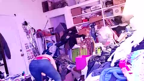 Snapshot of ambionce chatting on 11/09/25, 10:24 ambionce online show from 11/09/25, 10:24