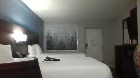 ambionce online show from 04/05/26, 01:58