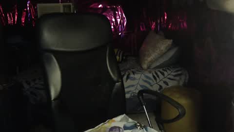 Snapshot of ambisyosa_moore chatting on 12/26/24, 09:55 Marie online show from 12/26/24, 09:55