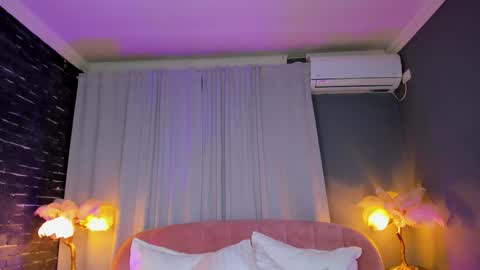 Snapshot of amedeeabanks chatting on 02/10/26, 09:19 AMY online show from 02/10/26, 09:19