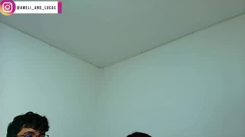Snapshot of ameli_and_lucas chatting on 12/19/24, 03:18 Amelia Lucas online show from 12/19/24, 03:18