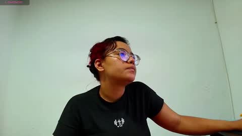 Snapshot of ameli_and_lucas chatting on 01/08/25, 04:02 Amelia Lucas online show from 01/08/25, 04:02