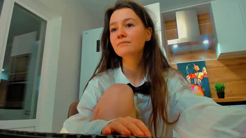 Eileen online show from 01/14/25, 04:08