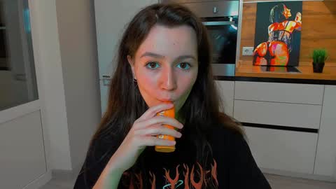 Eileen online show from 02/01/25, 02:13