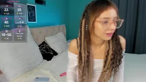 Ameli online show from 10/21/25, 01:17