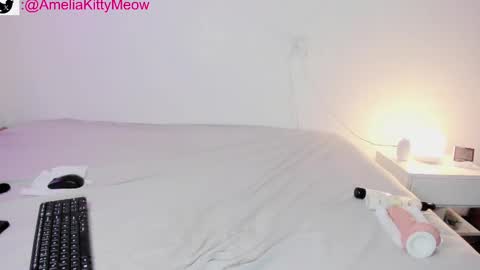 Amelia Hot online show from 09/23/25, 05:49