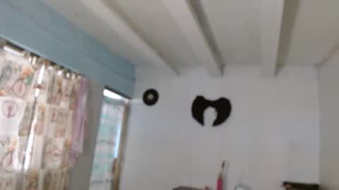 amelia  online show from 11/25/25, 01:11