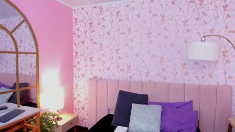 Amelia Adams online show from 10/26/25, 12:00