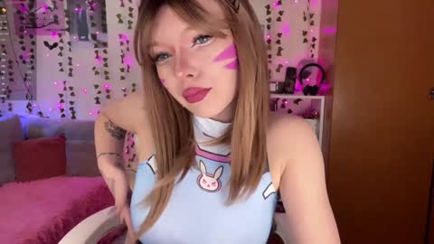 Amelia Aley  online show from 02/08/25, 09:46