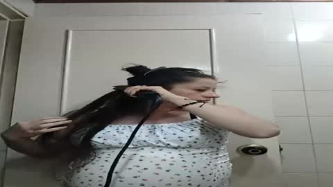 Snapshot of amelia_bella chatting on 07/22/26, 02:14 amelia online show from 07/22/26, 02:14