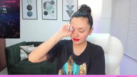 amelia online show from 02/06/25, 11:43